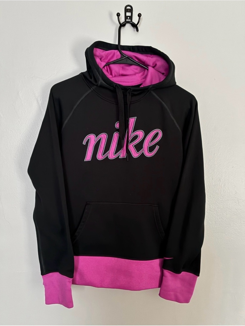 Nike Women’s Black & Pink Hooded Sweatshirt size Medium